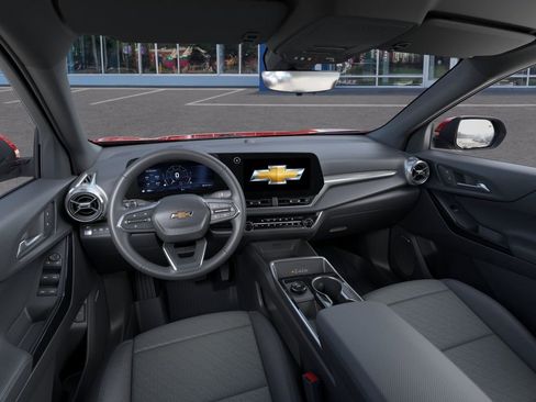 New 2026 Chevrolet Equinox LT w/ Convenience Package II AWD/4WD image 15