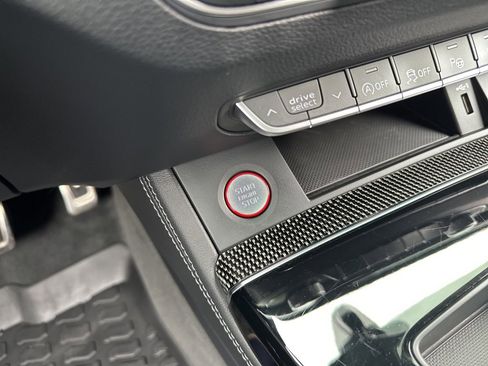 Used 2023 Audi SQ5 Prestige w/ Prestige Package image 18