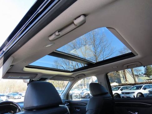 Certified 2023 Honda Pilot Elite image 18