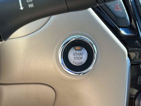 Used 2015 Nissan Pathfinder SL w/ SL Premium Package FWD image 37