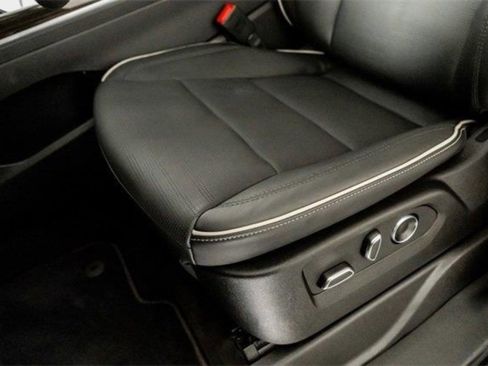 Used 2026 Cadillac Escalade Luxury w/ Touring Package image 21