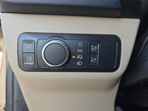 Used 2021 Ford Escape SE w/ Convenience Package image 18