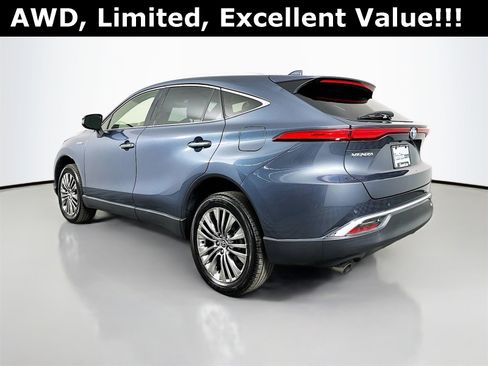 Used 2021 Toyota Venza Limited image 6