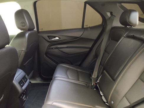 Used 2021 Chevrolet Equinox Premier FWD image 18