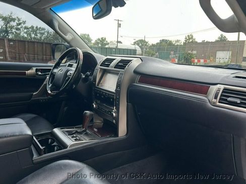 Used 2016 Lexus GX 460 w/ Premium Package AWD/4WD image 22