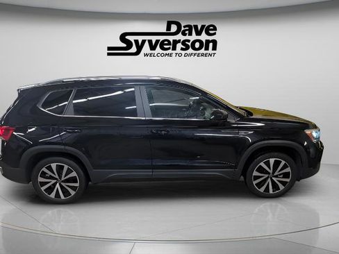 Used 2023 Volkswagen Taos SE image 7