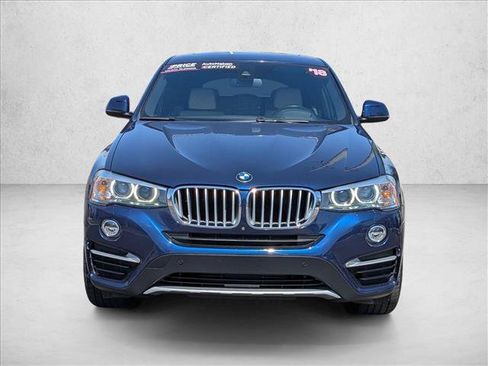 Used 2018 BMW X4 xDrive28i AWD/4WD image 2