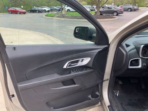 Used 2013 Chevrolet Equinox LS image 9
