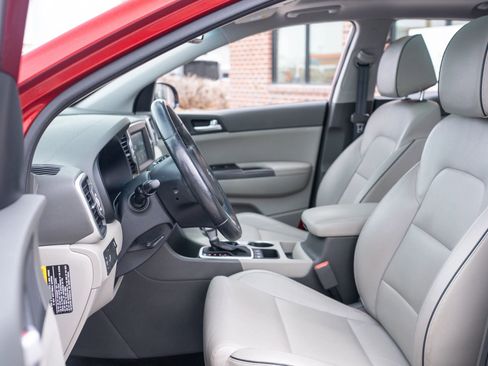 Used 2017 Kia Sportage EX w/ EX Premium Package image 23