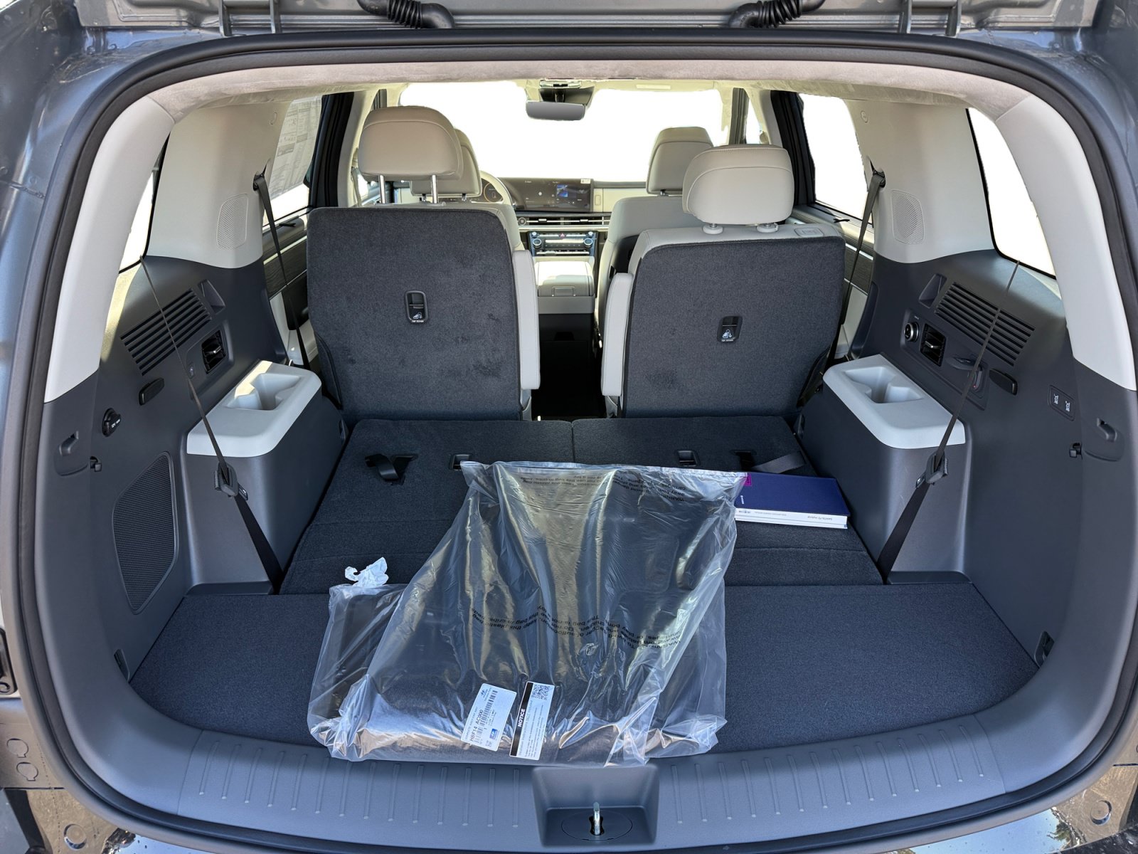 New 2026 Hyundai Santa Fe Calligraphy AWD/4WD image 17