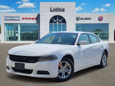 Used 2022 Dodge Charger SXT RWD image 1
