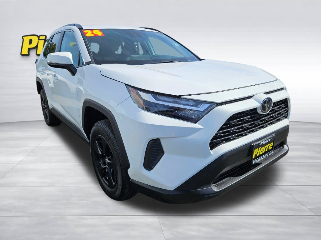 Used 2024 Toyota RAV4 XLE FWD image 7