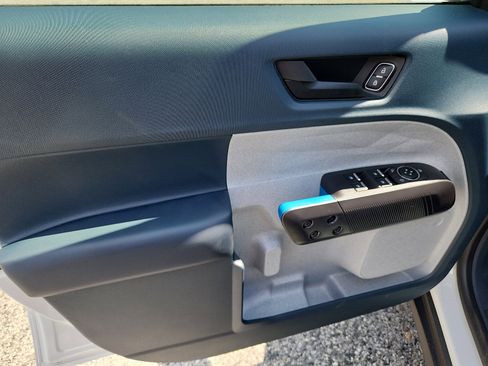 New 2025 Ford Maverick XLT w/ Equipment Group 302A image 8