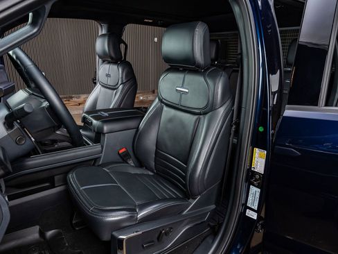 Used 2025 Ford F350 Platinum image 30