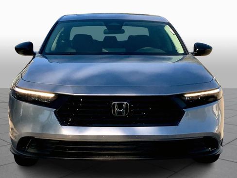 Used 2025 Honda Accord SE image 3