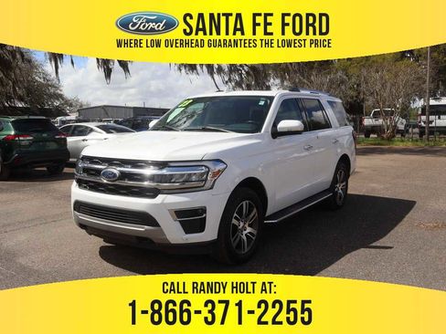 Used 2023 Ford Expedition Limited image 1