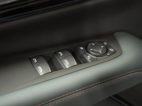 New 2026 GMC Yukon XL AT4 w/ AT4 Premium Plus Package AWD/4WD image 30