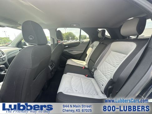 Used 2020 Chevrolet Equinox LS AWD/4WD image 18