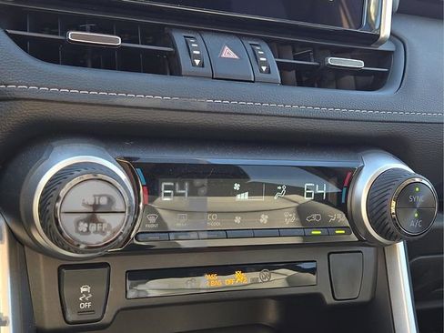 Used 2024 Toyota RAV4 XLE Premium image 24