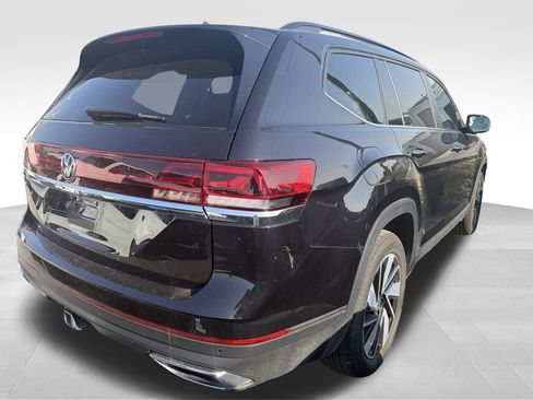 Used 2025 Volkswagen Atlas SE FWD image 23