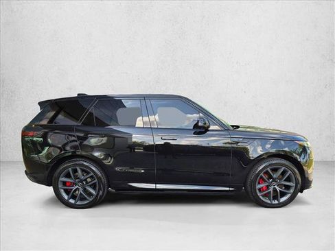 Used 2024 Land Rover Range Rover Sport Dynamic SE AWD/4WD image 4