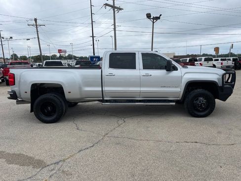 Used 2015 GMC Sierra 3500 Denali w/ Duramax Plus Package image 7