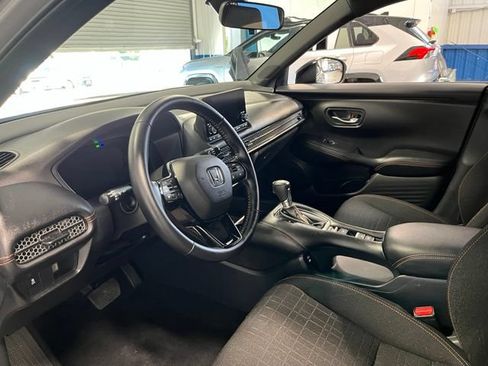 Used 2025 Honda HR-V Sport image 22