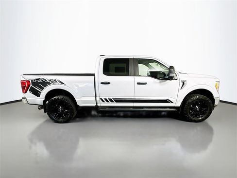 Used 2022 Ford F150 XLT w/ Trailer Tow Package image 7