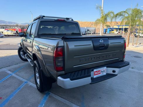 Used 2002 Nissan Frontier SE AWD/4WD image 5