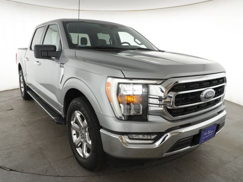 Certified 2022 Ford F150 XLT w/ Equipment Group 302A High RWD image 3