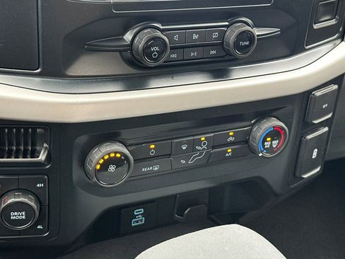 Used 2023 Ford F150 XLT image 19