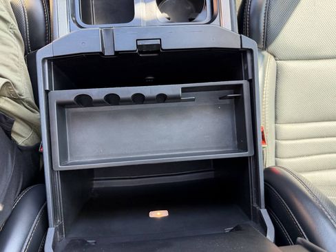 Used 2024 Ford F450 Platinum AWD/4WD image 33