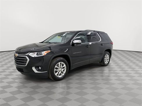 Used 2020 Chevrolet Traverse LT image 6