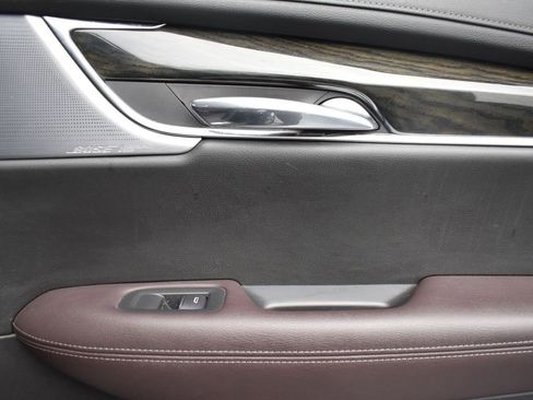 Used 2022 Cadillac XT6 Premium Luxury w/ Technology Package image 32