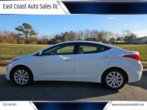 Used 2011 Hyundai Elantra GLS image 1