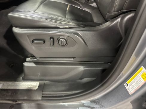 Used 2019 Chevrolet Silverado 1500 LT w/ True North Edition AWD/4WD image 17