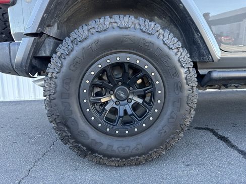 Used 2020 Jeep Wrangler Unlimited Rubicon image 35