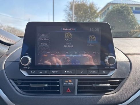 Used 2022 Nissan Altima 2.5 SR FWD image 24