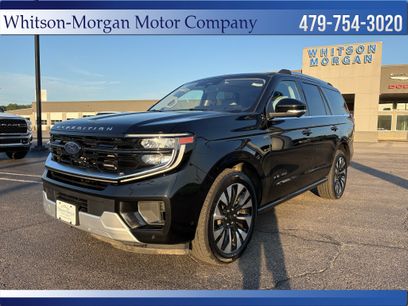 Used 2025 Ford Expedition Platinum w/ Driver's Package