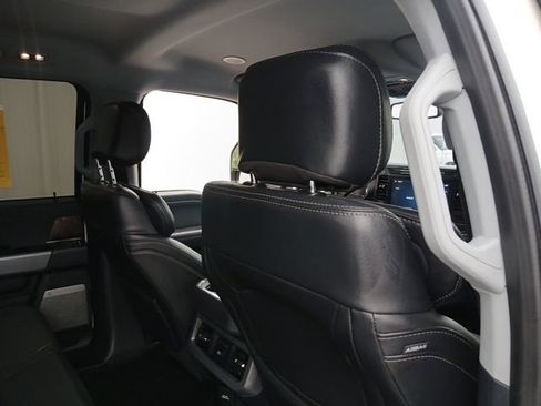Used 2024 Ford F250 Lariat w/ Lariat Ultimate Package AWD/4WD image 31
