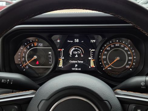 Used 2024 Jeep Gladiator Mojave w/ Safety Group AWD/4WD image 13