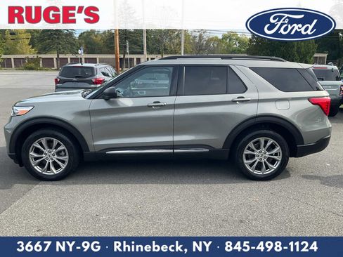 Used 2020 Ford Explorer XLT w/ Equipment Group 202A image 4