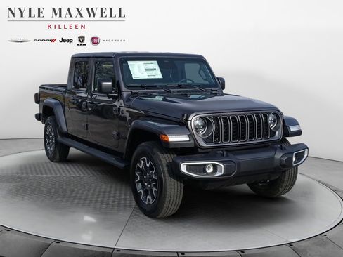 New 2026 Jeep Gladiator Sport AWD/4WD image 2
