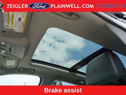 Used 2022 GMC Terrain SLT w/ Tech Package AWD/4WD image 18