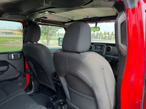 Used 2023 Jeep Wrangler Unlimited Sport AWD/4WD image 28