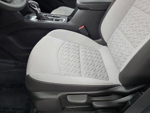 Used 2024 Chevrolet Equinox LS FWD image 14