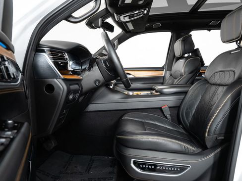 Used 2022 Jeep Grand Wagoneer Series III w/ Rear Seat Video Group 1 image 14