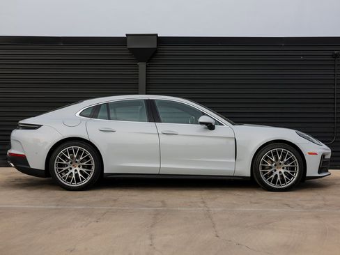 New 2026 Porsche Panamera 4 image 8