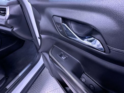 Used 2023 GMC Acadia SLT FWD image 38
