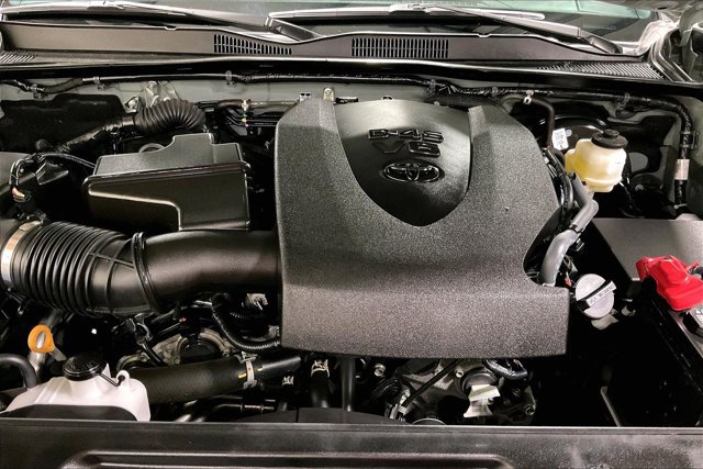 Certified 2023 Toyota Tacoma TRD Sport w/ Technology Package AWD/4WD image 11